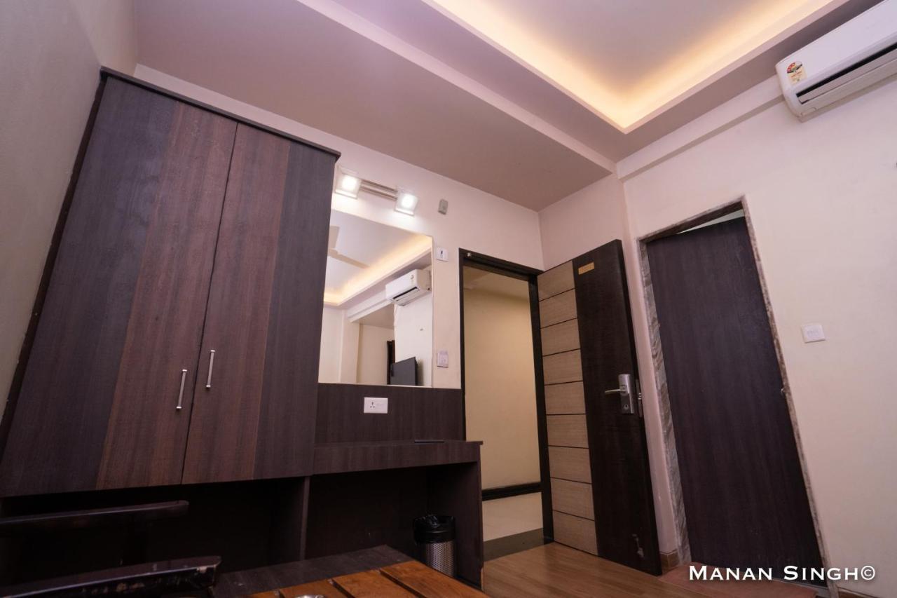 Hotel Samrat Jabalpur Zewnętrze zdjęcie