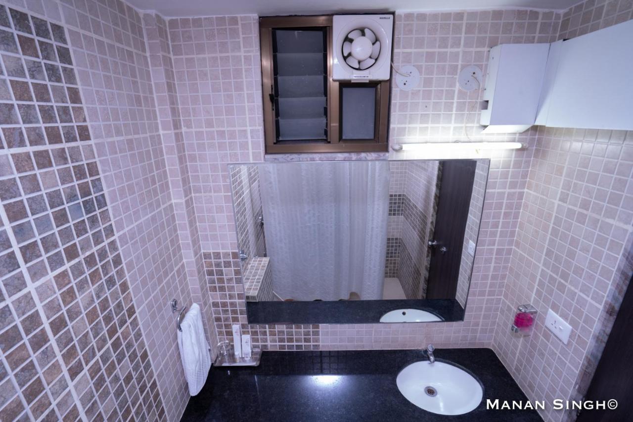 Hotel Samrat Jabalpur Zewnętrze zdjęcie